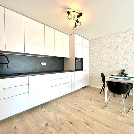 Ac & Parking Apartment