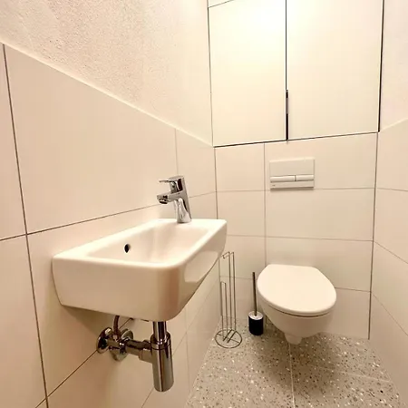 Apartment Ac & Parking *